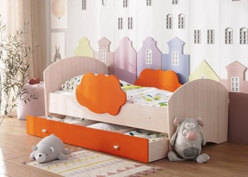 Кровать детская Тучка с ящиком, корпус Дуб млечный, фасад Оранжевый в Одинцово