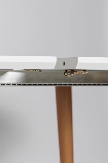 Кухонный стол круглый Белая Эмаль д. 100 см МДФ ножки светлый орех в Москве - изображение 6