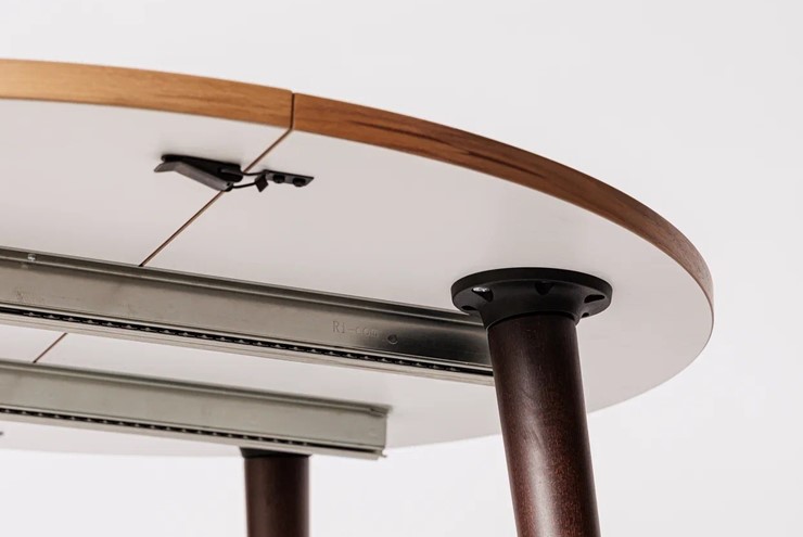 Кухонный раздвижной круглый стол Шпон Ореха д. 100 см МДФ ножки вишня в Москве - изображение 3