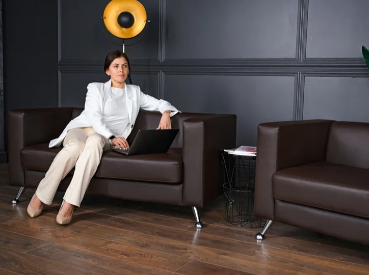 Комплект мебели Альбиони коричневый кожзам  диван 2Д + кресло в Москве - изображение 4
